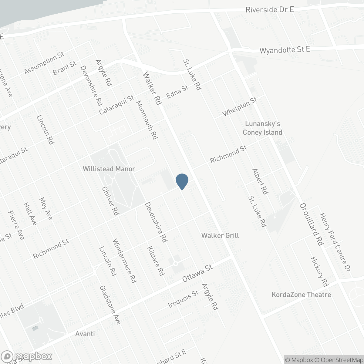 1092 MONMOUTH ROAD, Windsor, Ontario N8Y 3L7